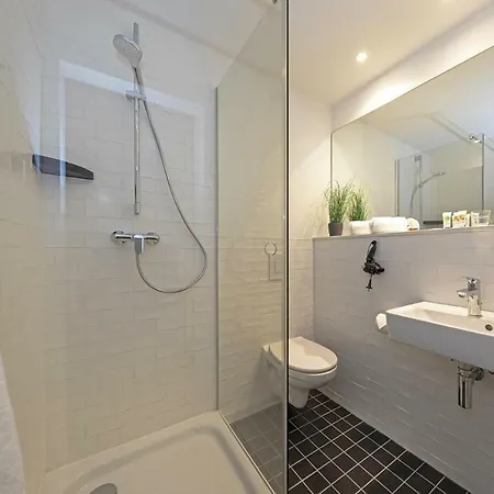 Hotel House 4*