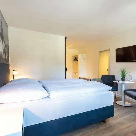 Hotel House